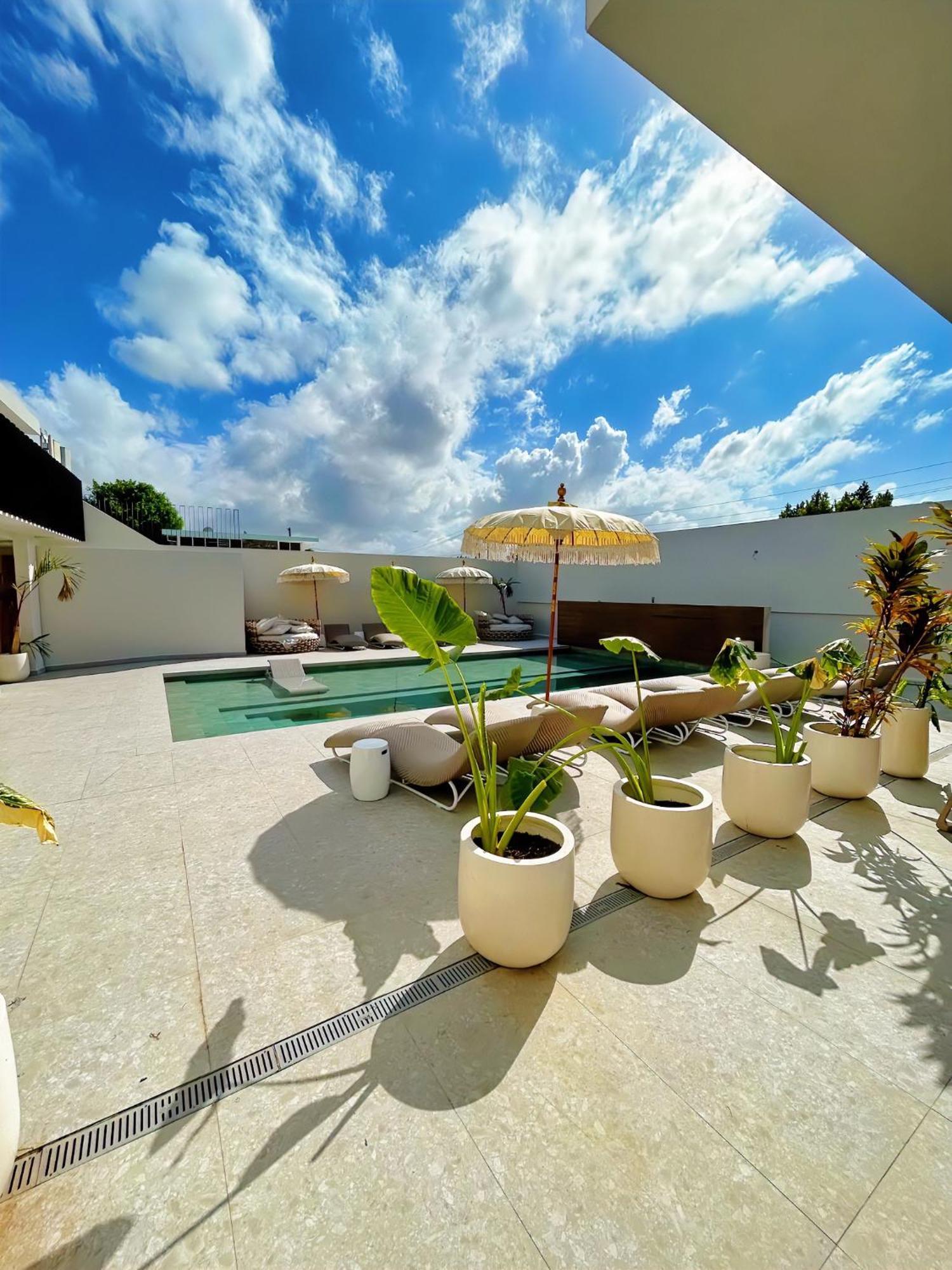 Bali Posh Hotel Pr كارولينا المظهر الخارجي الصورة